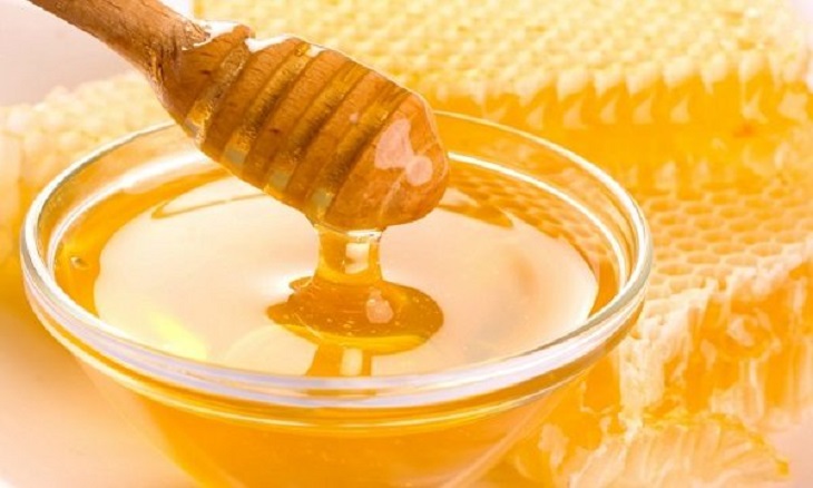 Dùng mật ong giảm tổn thương trên vùng da bị á sừng cho trẻ