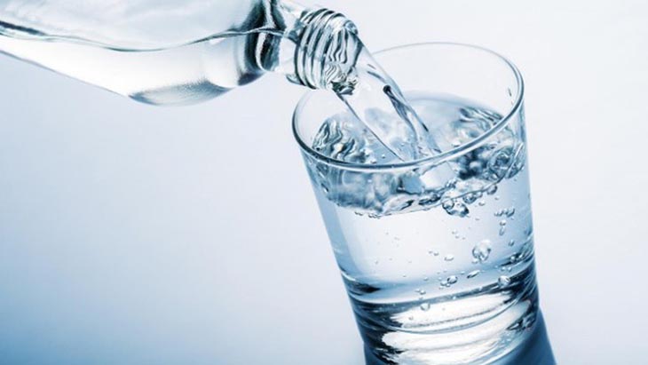 Nên uống nhiều nước khi sử dụng sản phẩm tăng cường sinh lý