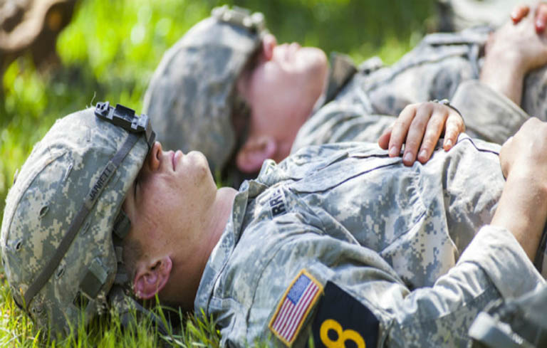 Bí kíp đi vào giấc ngủ trong 1 - 2 phút của lính Mỹ 