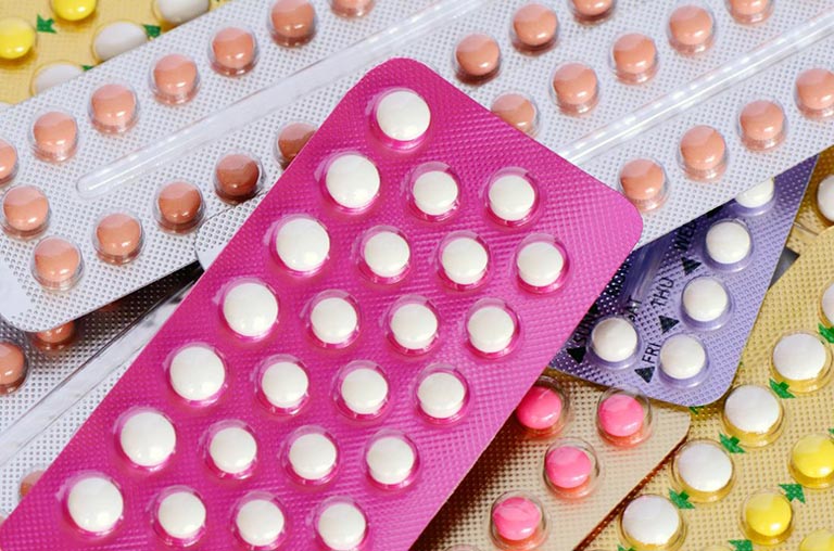 Trị mụn nội tiết tố nữ bằng thuốc tránh thai