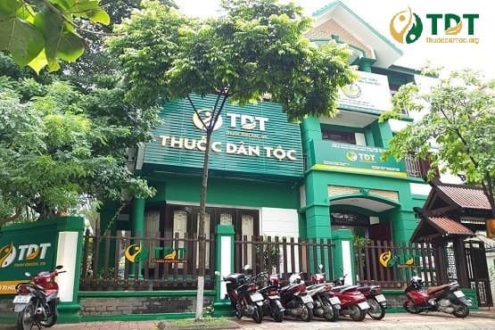 Khuôn viên Thuốc Dân Tộc Nguyễn Thị Định rộng rãi khang trang